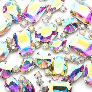 Paquete de 130 piezas <span class=keywords><strong>fondo</strong></span> blanco garra de Cristal Diamantes de imitación cosidos a mano DIY accesorios de ropa para boda suministros promocionales para fiestas - Product Image 1