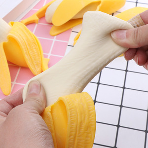 ลูกบอลบีบคลายเครียดรูปกล้วย เนื้อนุ่ม บีบแล้วคืนตัวช้า - Product Image 4