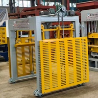 Machine automatique de palettisation de blocs de béton pour la production de briques