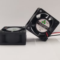 40mm Bürstenloser DC-Axiallüfter Spannungsoptionen: 5V, 12V und 24V. Erhältlich mit Kugellager oder Gleitlager.