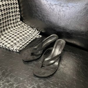 Women's High-heeled Sandals French Retro Women's <b>Shoes</b> Clip-toe Fashion New Thick-heeled Sandals Trendy Fashion Simple Design - Product Image 1