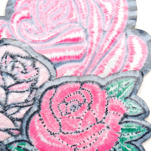 แพทช์รูปดอกกุหลาบสีชมพูหวานโรแมนติก ปักลายดอกกุหลาบสีชมพู พร้อมความหมายแห่งความรักโรแมนติก - Product Image 5
