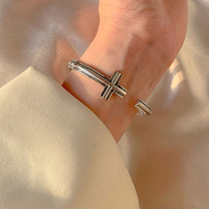 Braccialetto in argento Vintage moda croce Pin annodato industria pesante aperto bracciale rigido antico in argento Sterling gioielleria raffinata - Product Image 4