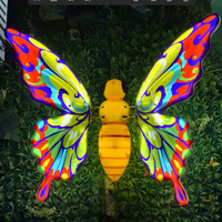 Lumières de papillon 3D flottantes d'extérieur, décoration de jardin imperméable pour l'éclairage des pelouses de parc