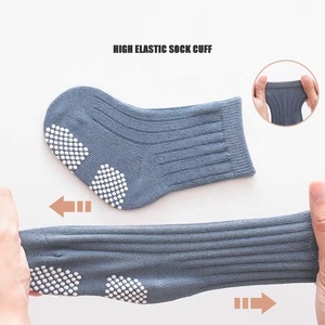 OEM ODM Ensemble de chaussettes tricotées antidérapantes pour nouveau-nés et bébés garçons, chaudes, en coton épais, pour l'hiver, l'été et l'automne, avec grip pour le sol, vente en gros - Product Image 3