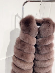 <span class=keywords><strong>Gilet</strong></span> <span class=keywords><strong>long</strong></span> fait à la main en fourrure <span class=keywords><strong>Gilet</strong></span> personnalisé dame décontracté automne femmes en cuir sans manches <span class=keywords><strong>gilet</strong></span> <span class=keywords><strong>avec</strong></span> de la fourrure de renard - Product Image 3
