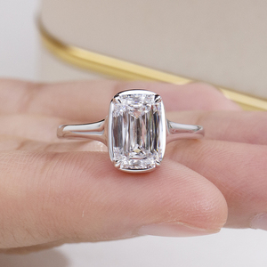 Anillo de Compromiso Messi Jewelry MSR-2111 con Diamante Cultivado en Laboratorio y Esmeralda de 18k - Product Image 2