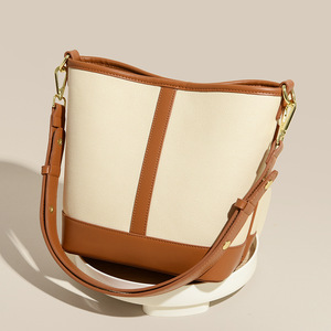 Bolsos de Hombro de Cuero PU de Gran Capacidad, Estilo Casual y Vintage para Mujer, Venta al Por Mayor - Product Image 1