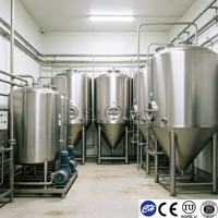 Tanque de Almacenamiento para Procesamiento de Jugos de Frutas de 10000L, Acero Inoxidable de Grado Alimenticio, Certificado ASME, Control de Temperatura, Patas Ajustables