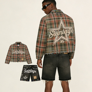 סט מכנסיים קצרים וחולצה משובצת רטרו לגברים, בהתאמה אישית, 100% כותנה, עיצוב וינטג' משופשף עם הדפס אותיות מקושטות באבני חן, מהיר לייצור - Product Image 2