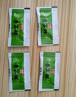 Empaquetadora automática de líquidos de sellado de 3 lados de 6 líneas para golosinas para gatos, leche de cabra, aceite de pescado, etc. con personalización disponible.