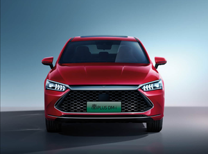 Лучший электрический седан BYD Qin PLUS EV, новый энергетический автомобиль с запасом хода 501-600 км, двигателем 100-150 кВт и батареей 50-70 кВт·ч - Product Image 5