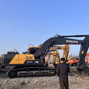 รถขุดมือสอง Volvo EC240 ขนาด 24 ตัน เครื่องจักรขุดดินมือสอง ใช้งานน้อย เครื่องยนต์ทรงพลัง ประหยัดน้ำมัน เหมาะสำหรับงานขุด พร้อมใบรับรอง CE - Product Image 1