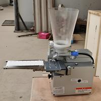 1500 Stück/h Halbautomatische Tischmaschine für kleine Unternehmen: Japanische Gyoza- und Potsticker-Maschine im japanischen Stil für frittierte und gedämpfte Teigtaschen