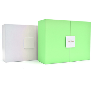 Offres Spéciales Double Ouvert Logo Plaque <span class=keywords><strong>Vert</strong></span> Ruban Couverture Chocolat Boîte Cadeau Taille Personnalisée Couleur Pliant Magnétique Éponge En Relief - Product Image 1