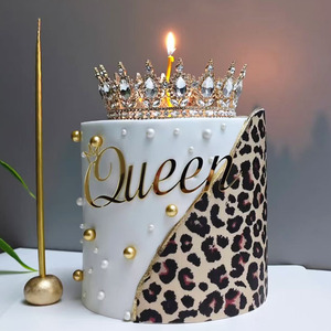 Adorno <span class=keywords><strong>de</strong></span> <span class=keywords><strong>Pastel</strong></span> <span class=keywords><strong>de</strong></span> Acrílico Dorado con la Frase 'Birthday Queen' <span class=keywords><strong>para</strong></span> Decoración <span class=keywords><strong>de</strong></span> Pasteles <span class=keywords><strong>de</strong></span> <span class=keywords><strong>Cumpleaños</strong></span> <span class=keywords><strong>para</strong></span> Mujeres y Niñas - Product Image 4