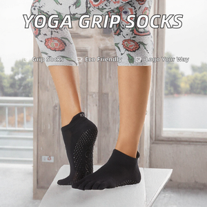 Wholesale Crew Autumn Non-slip Yoga <b>Socks</b> for Women Aerial <b>Grip</b> Pilates Dance Barret Ballet Custom Logo <b>Socks</b> - Product Image 2