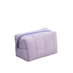 Bolsa de Maquillaje Rosa de Alta Calidad, Lujosa, con Logotipo Bordado, Bolsa de Viaje con Cierre, Bolsa de Cosméticos de Terciopelo Suave - Product Image 6