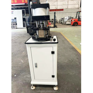 Machine à poinçonner portable pour portes en aluminium et fenêtres en <span class=keywords><strong>PVC</strong></span>, modèle à verrouillage, machine à poinçonner à air pour trous fraisés - Product Image 1