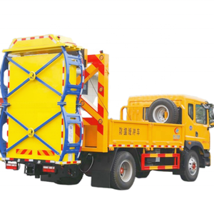 Camión amortiguador anticolisión Dongfeng 100K, atenuador montado en camión, camión a prueba de colisiones, vehículo anticolisión en venta - Product Image 1