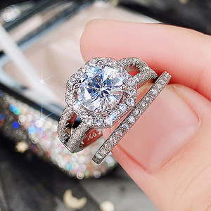 Set di Anelli in Zirconia Cubica per Donne, Gioielli per Fidanzamento e Matrimonio - Product Image 2