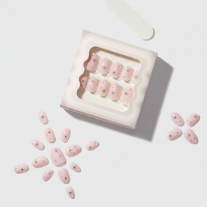 Faux ongles en PMMA à presser, marque privée, réutilisables, courts, ovales, <span class=keywords><strong>rose</strong></span> laiteux, <span class=keywords><strong>avec</strong></span> <span class=keywords><strong>strass</strong></span> en forme d'étoile, finition brillante, colle incluse - Product Image 2
