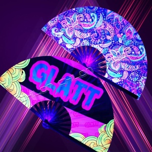 Abanico de mano de bambú con logotipo grabado Arte popular portátil pintado Favores de fiesta de boda Regalo de promoción de devolución con diseño personalizable - Product Image 4