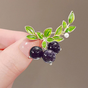 2025 nuevo diseño broche de hoja de diamante de lujo estilo coreano broches de boda para mujer aleación joyería chapado para uso decorativo - Product Image 2