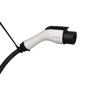 Nuevo Modelo de Cable de Carga para Vehículos Eléctricos 16/32A, Salida de 3.5kw-21kw, Compatible con Estaciones de Carga de 7Kw-11Kw - Product Image 6