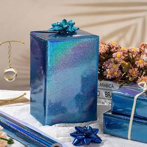 Papel de Regalo Personalizado Original con Diseño de Estrella Holográfica Metálica Azul Láser Iridiscente para Envolver Regalos de Cumpleaños y Fiestas - Product Image 1