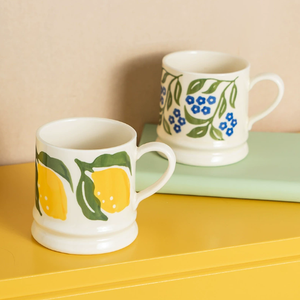 Mug en céramique minimaliste écologique à motif de dessin animé mignon personnalisé pour filles, fond épais, passe au lave-vaisselle et au micro-ondes - Product Image 3