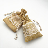 Petit sac cadeau de mariage naturel pochettes en lin bijoux sacs en toile de jute cordon sac en jute avec dentelle