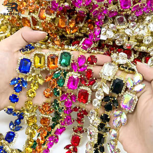 Rollo de Cadena con Más de 100 Formas de Diamantes de Imitación y Abalorios para la Cintura Adornos para Cintos de Novia y Decoraciones Florales Elegantes con Cristales - Product Image 2