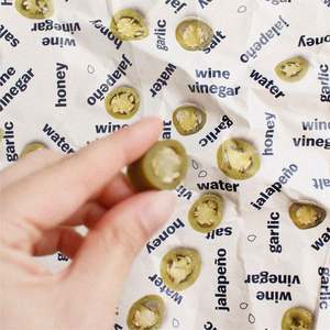 Papier d'emballage alimentaire en papier kraft recyclable de qualité alimentaire résistant à la graisse pour l'emballage alimentaire - Product Image 1