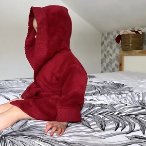 Albornoz con capucha de algodón de terciopelo Premium, toalla de bebé de lujo de manga larga, personalizable, niños pequeños, recién nacidos, venta al por mayor, uso en el baño - Product Image 4