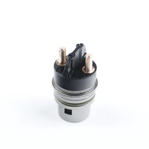 วาล์วโซลินอยด์หัวฉีดคังฮงดา รุ่น F00RJ02703 สำหรับรถยนต์ดีเซล ซีรีส์ 120 รุ่น CRIN2-16 - Product Image 1