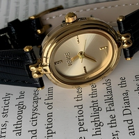 Montre ovale de luxe légère pour femme, petit modèle 37 mm, en cuir véritable, mouvement à quartz, cadran à aiguilles, boîtier en acrylique, haut de gamme