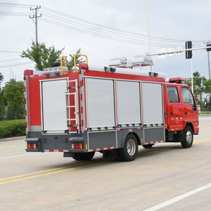 Comunidad 90Kw 110Kw camioneta diésel 4X4 ocasión Mini camión contra incendios precio tanque de agua 4X4 para ISUZU - Product Image 3