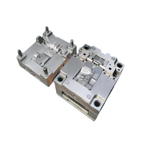Moule d'injection pour coque en plastique 100*300, surfaces de séparation multiples, moule semi-fixe, conception personnalisable - Product Image 1