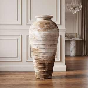 Vase de sol rustique en terre cuite rayée, avec un corps haut en argile blanche décoré d'un motif rayé méditerranéen antique - Product Image 2