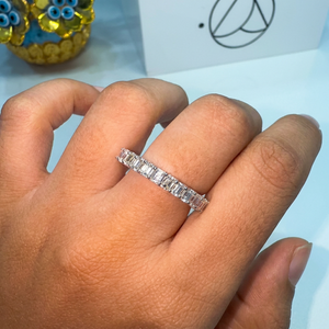 Anillo de Eternidad con Moissanita de Corte Brillante, Engaste de Puntas, Rodio, Certificado IGI, Plata 925, Joyería Unisex para Compromiso y Boda - Product Image 1