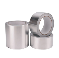 Rouleau de ruban adhésif acrylique réfléchissant la chaleur en feuille d'aluminium haute adhérence pour l'isolation des tuyaux, le jointement et la découpe sur mesure