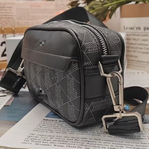 Borsa a Tracolla Sportiva da <span class=keywords><strong>Uomo</strong></span> alla Moda, Traspirante, Impermeabile e Antibatterica, con Motivo a Righe in PU - Product Image 4