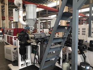 Mesin ekstrusi plastik Jwell PVC penutup bentuk u ekstrusi <span class=keywords><strong>t</strong></span>-slot plastik untuk profil aluminium