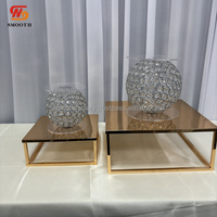 Support à gâteau carré en métal doré lisse, socle à gâteau pour dessert, pour la décoration de table de mariage