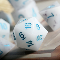 Dés à jouer polyédriques carrés en résine pour D&D, lot de 7 avec bords tranchants, coffret cadeau inclus pour le jeu Dungeons & Dragons (Sel de mer)