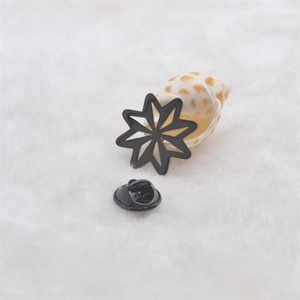 Fashionable Personalized Gold Plated Stainless Steel Hollow Star Shape Natural Stone Brooch Accessories for Women's Daily Use - Product Image 3