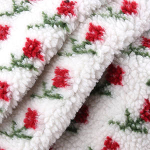 Personnalisé All-Over Rose Fleur <span class=keywords><strong>Motif</strong></span> Floral Artificielle Agneau Berbère Polaire Fausse Fourrure <span class=keywords><strong>Tissu</strong></span> Pour Vêtement Textile À La Maison - Product Image 1