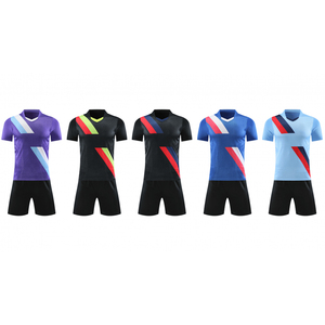 Uniforme de equipo de fútbol <span class=keywords><strong>Retro</strong></span> de alta calidad, camisetas de sublimación personalizadas ligeras y transpirables para niños OEM <span class=keywords><strong>Alemania</strong></span> - Product Image 1