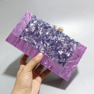 Petits sacs à main durs en gelée Sac carré Sac acrylique à chaîne pour femmes Embrayage de fête Sac à main à poignée en métal pour femmes - Product Image 1